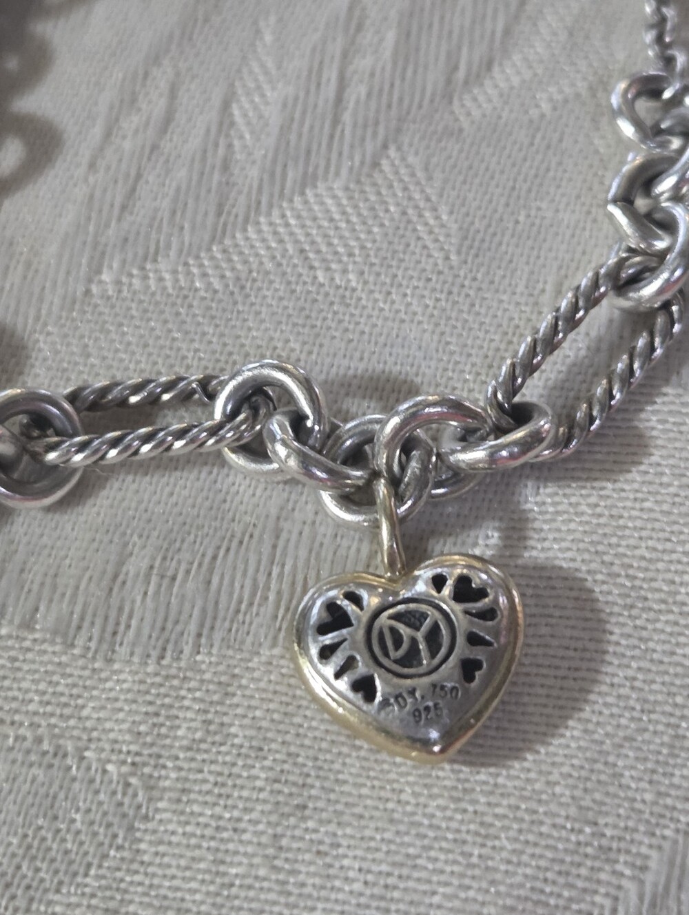 David Yurman 5 Heart Charm Bracelet with Toggle Closure, SS & 18k - Picture 9 of 16
